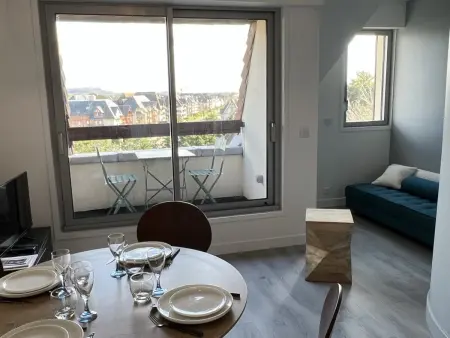 Location appartement à Cabourg, Cabourg: Duplex Rénové 2P, Plage Directe, Fibre