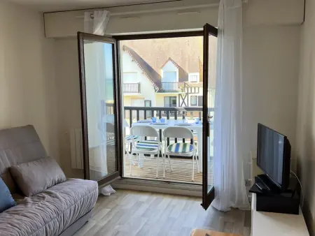 Location appartement à Cabourg, Appartement 2 pièces avec balcon et accès direct plage à Cabourg, animaux admis