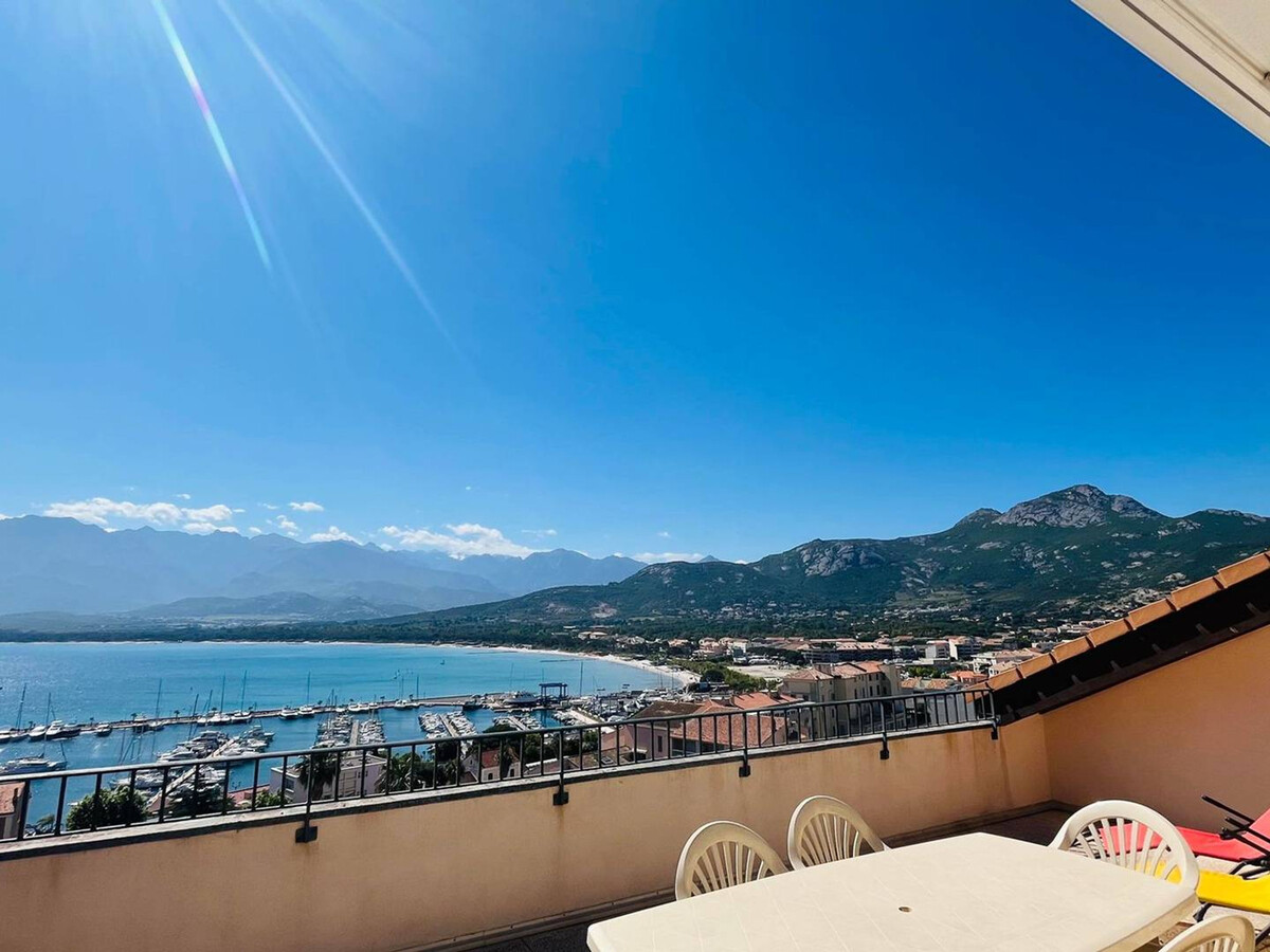 Appartement 3 chambres vue mer à Calvi, garage inclus - Photo 1