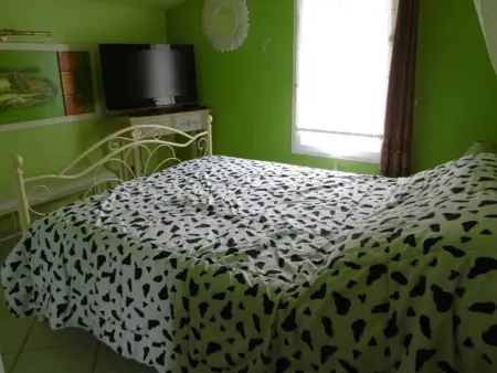 Maison avec Piscine Chauffée, Proche Plage, 3 Chambres, Jardin Clôturé, Wifi Inclus à St Hilaire de Riez - Photo 5