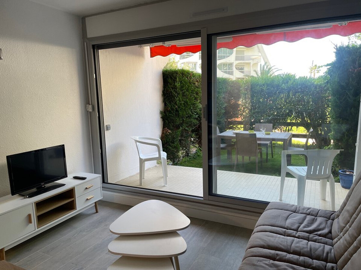 Studio rez-de-jardin avec parking à 10 min de plage - Photo 5
