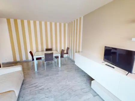 Appartement 3P avec terrasse, centre Menton : photo 2
