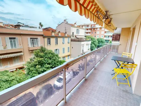 Appartement 3P avec terrasse, centre Menton : photo 3