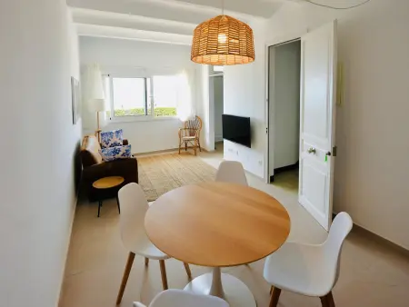 Appartement front de mer rénové, 10 m de la plage : photo 4
