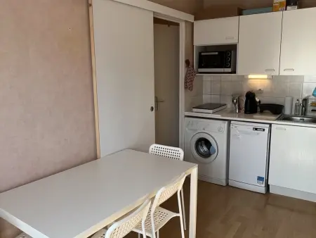 T3 Cabourg, balcon Ouest, accès direct plage : photo 5