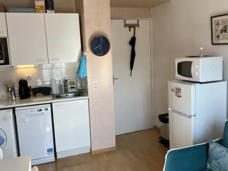 T3 Cabourg, balcon Ouest, accès direct plage : photo 6