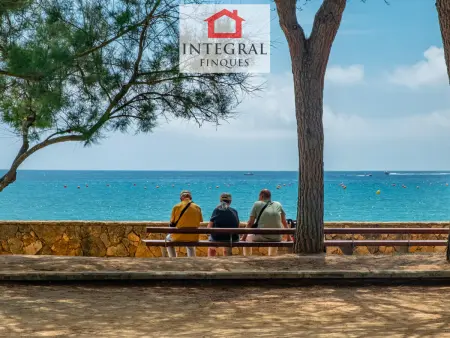 Maison en Bord de Mer avec Accès Direct à la Plage et Terrasse Panoramique - La Fosca, Palamós - Photo 2
