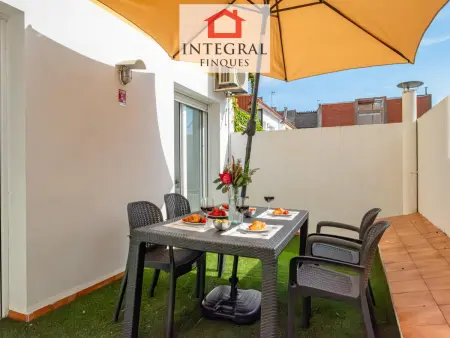 Location appartement à Palamós, Appartement Rénové à Palamós: 2 Chambres, Plage et Commerces à Pied, Clim et Wifi