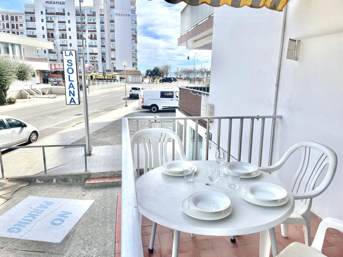 Appartement 2 chambres rez-de-chaussée, terrasse sud-ouest à Roses - Photo 1