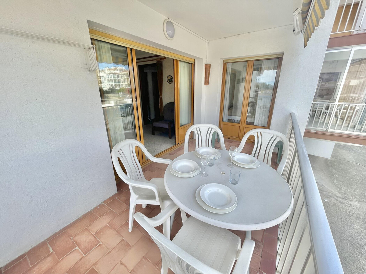 Appartement 2 chambres rez-de-chaussée, terrasse sud-ouest à Roses - Photo 20