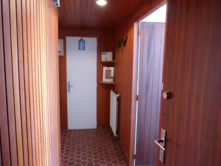 Appartement 2 chambres accès direct plage Saint-Gilles : photo 15