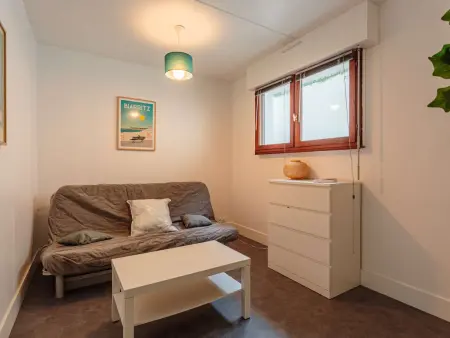 Location appartement à Biarritz, Studio rénové avec piscine, Wi-Fi, proche centre ville et plage