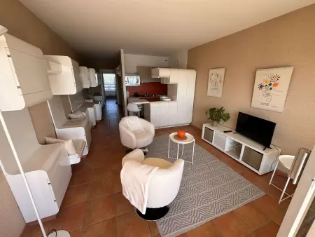 Appartement 3 pièces avec piscine, à 100 m de la plage à Le Grau-du-Roi : photo 7