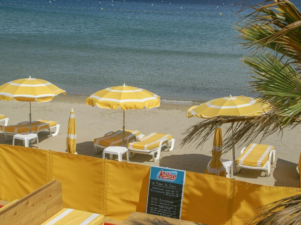 Plage, Villa avec vue, piscine et proche de la plage - Photo 33
