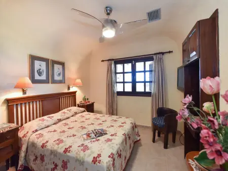 Maison Roca del Mar – vue mer, piscine, à 200 m de la plage : photo 17