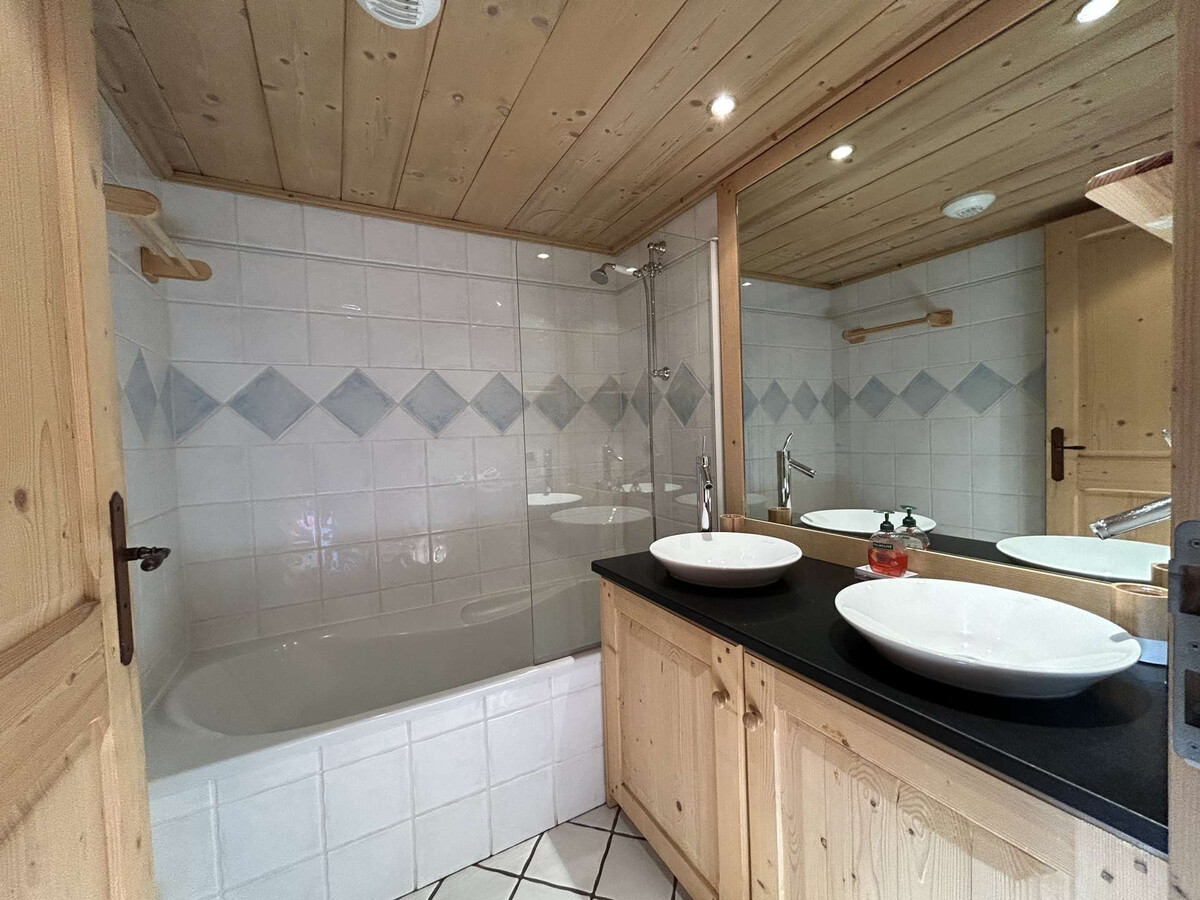 Appart 6 pers, 3 chambres à Méribel, 150m des remontées - Photo 10