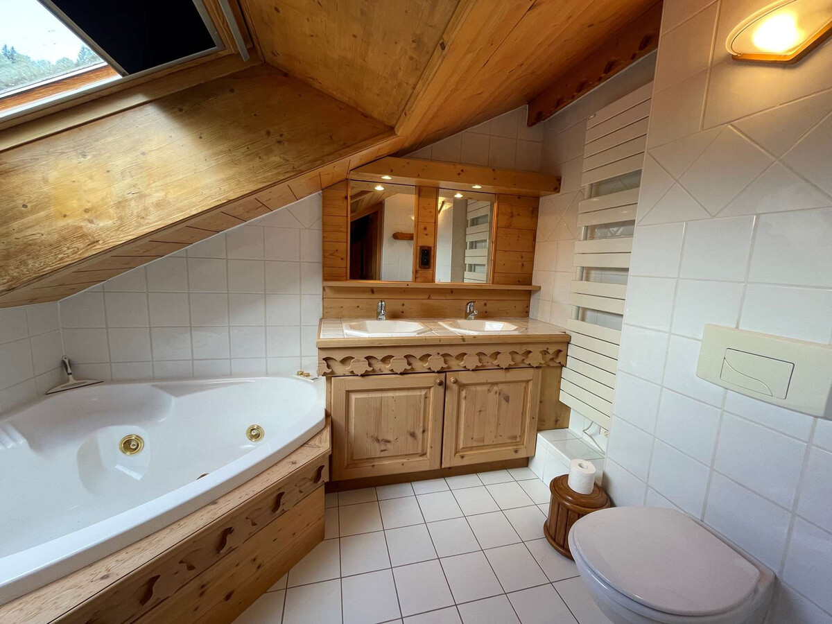 Appartement 70m² Méribel Village, balcon Sud et jacuzzi - Photo 5