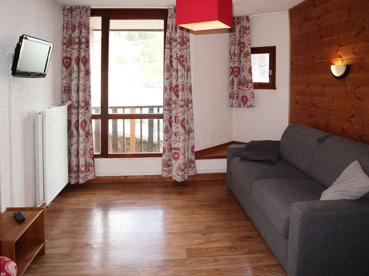 Studio vue pistes Les Orres, balcon sud face aux pistes - Photo 1