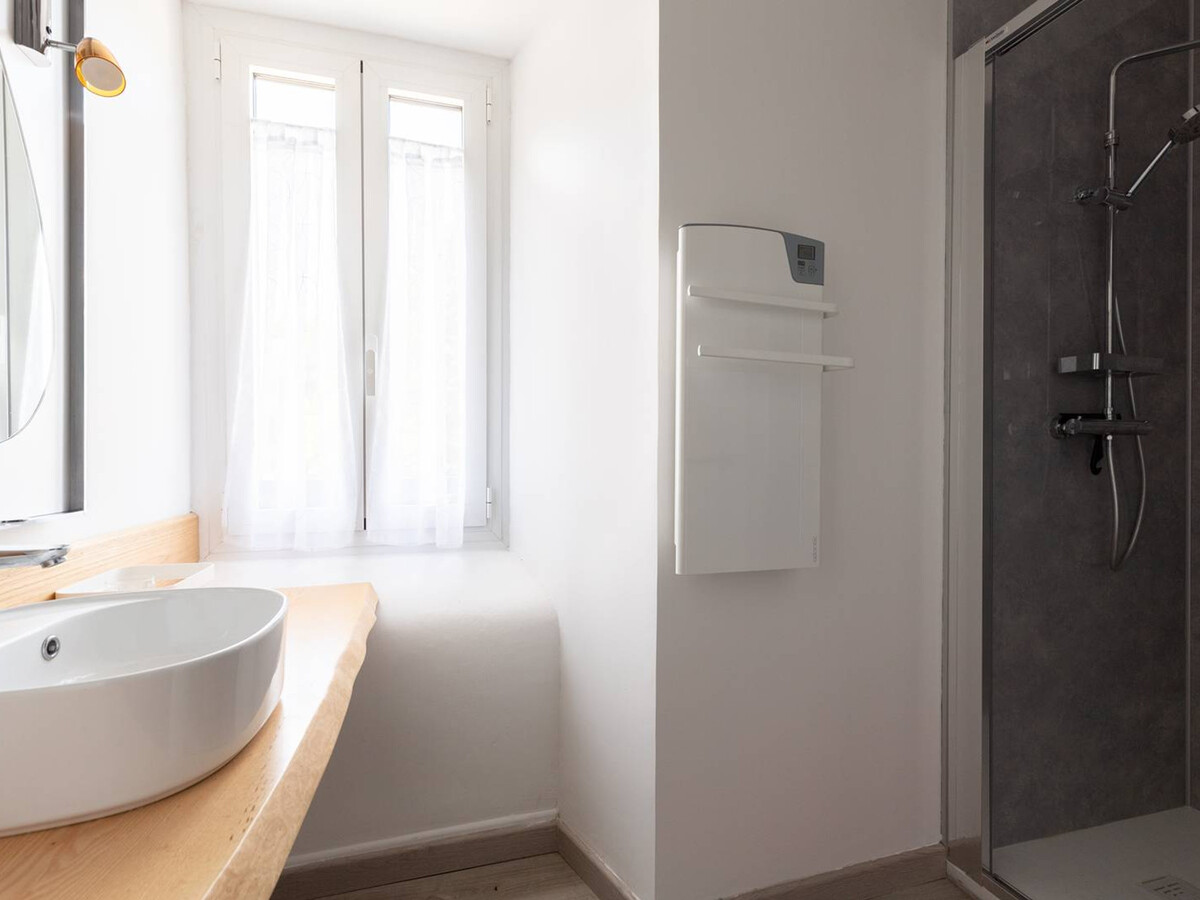Maison rénovée 12 pers, navette télécabine à 50m - Photo 15