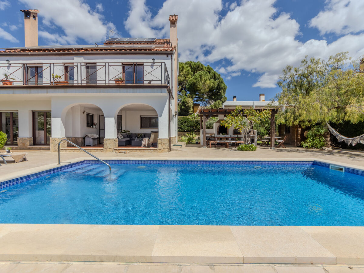 Villa Alicia à L'Ampolla : 8 pers, piscine, 100 m plage - Photo 1
