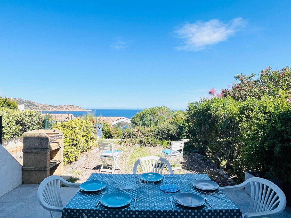T2 climatisé vue mer, terrasse jardin à Calvi - Photo 1