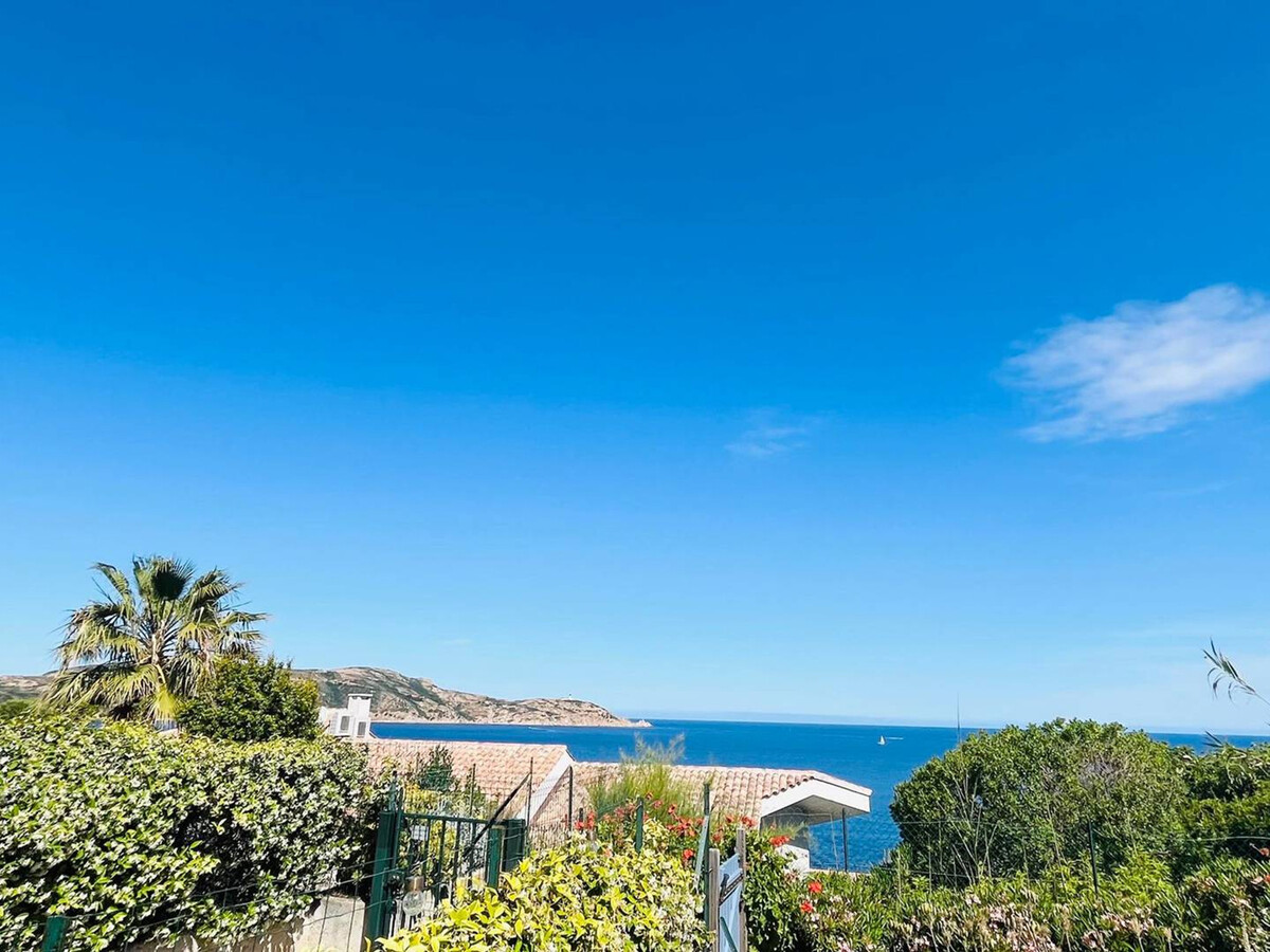 T2 climatisé vue mer, terrasse jardin à Calvi - Photo 12