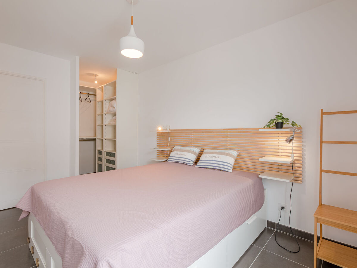 Appartement Le Newport à Fréjus, 900 m de la plage - Photo 3