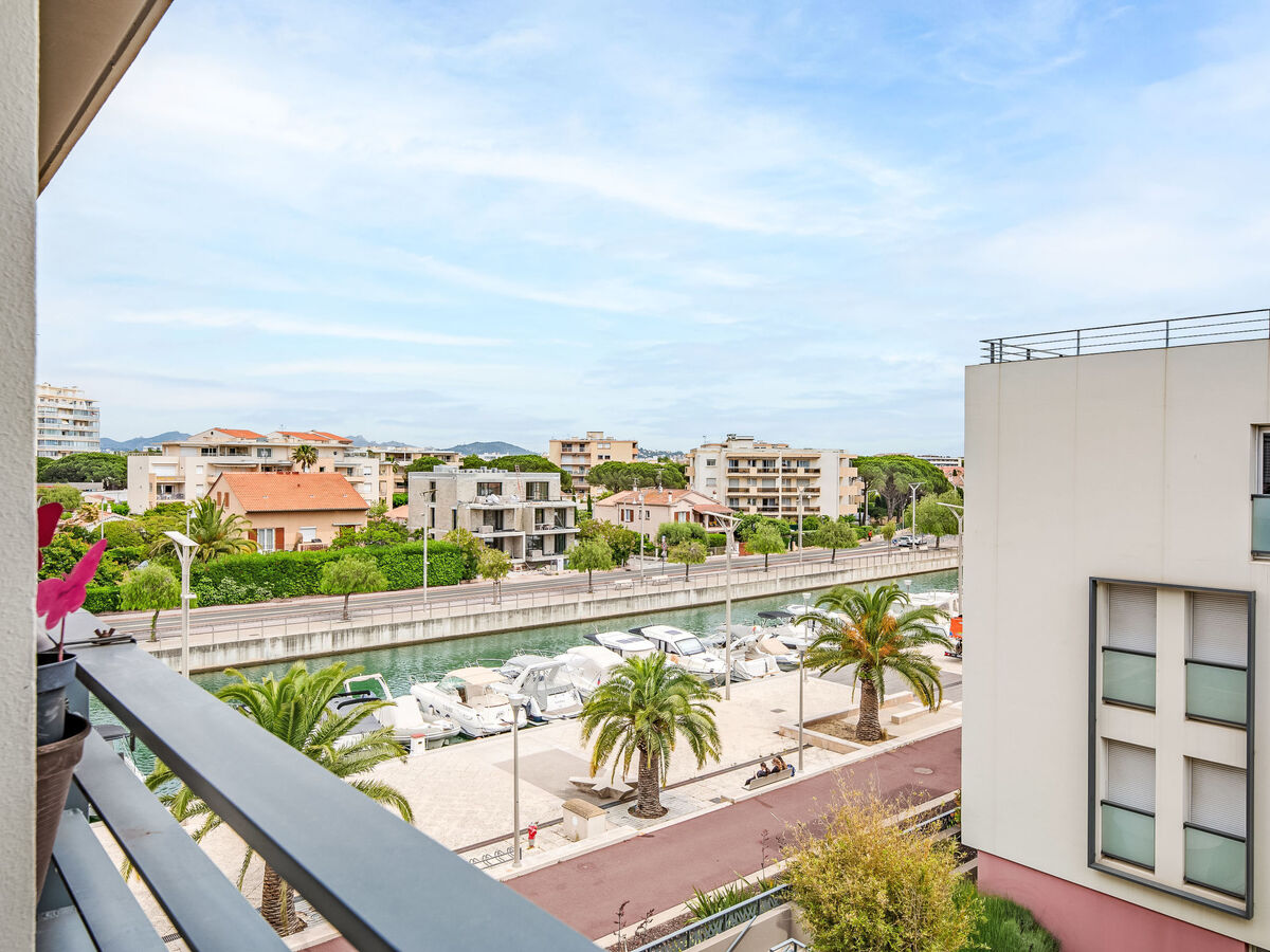 Appartement Le Newport à Fréjus, 900 m de la plage - Photo 10