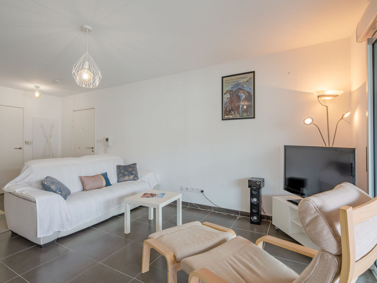 Appartement Le Newport à Fréjus, 900 m de la plage - Photo 13