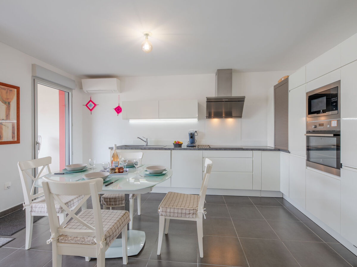 Appartement Le Newport à Fréjus, 900 m de la plage - Photo 15