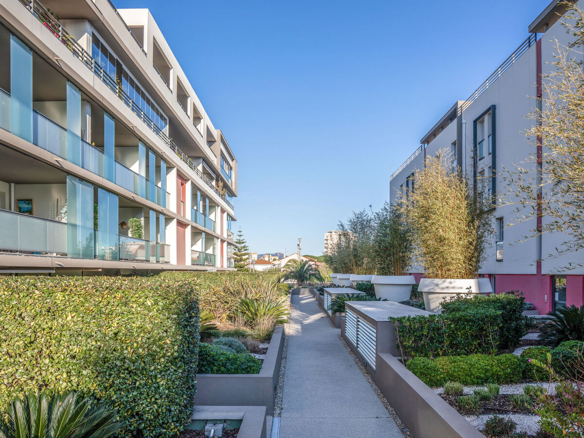 Appartement Le Newport à Fréjus, 900 m de la plage - Photo 17