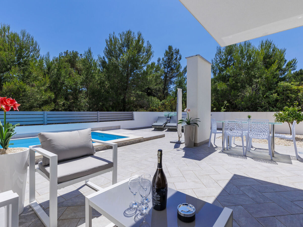 Villa Oli/B : maison 2 chambres avec piscine privée - Photo 2