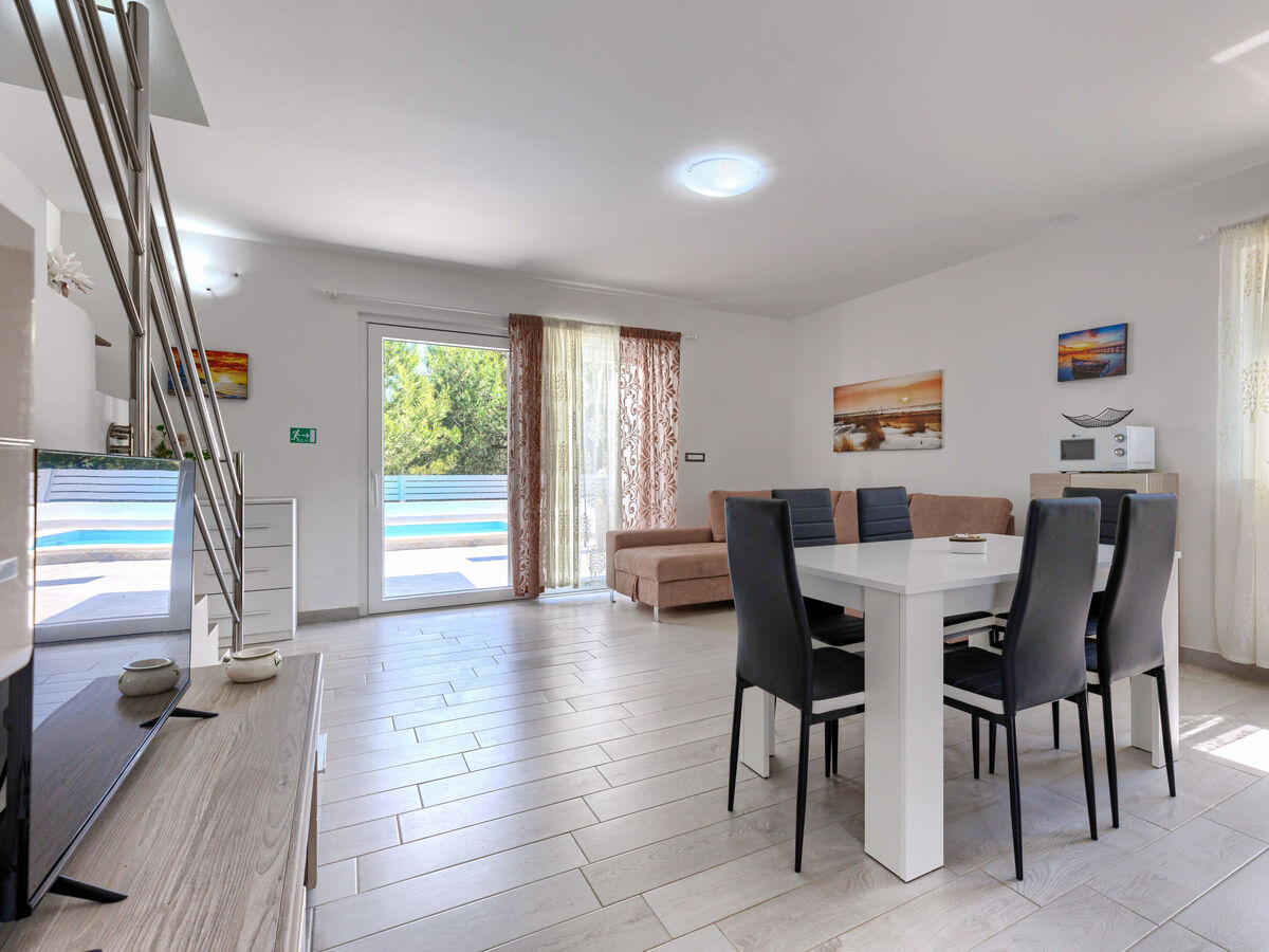 Villa Oli/B : maison 2 chambres avec piscine privée - Photo 4