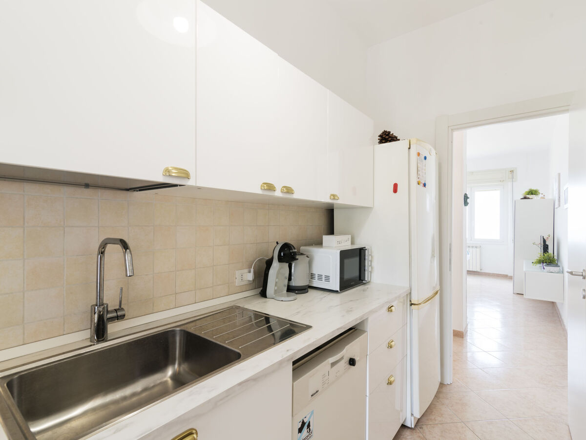 Rome's Beach House 1 - Appart. Torvaianica, 10m plage - Photo 3