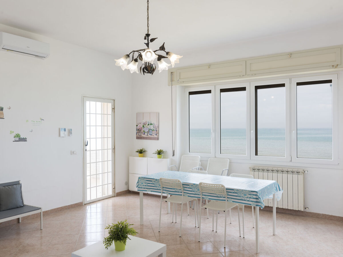 Rome's Beach House 1 - Appart. Torvaianica, 10m plage - Photo 6