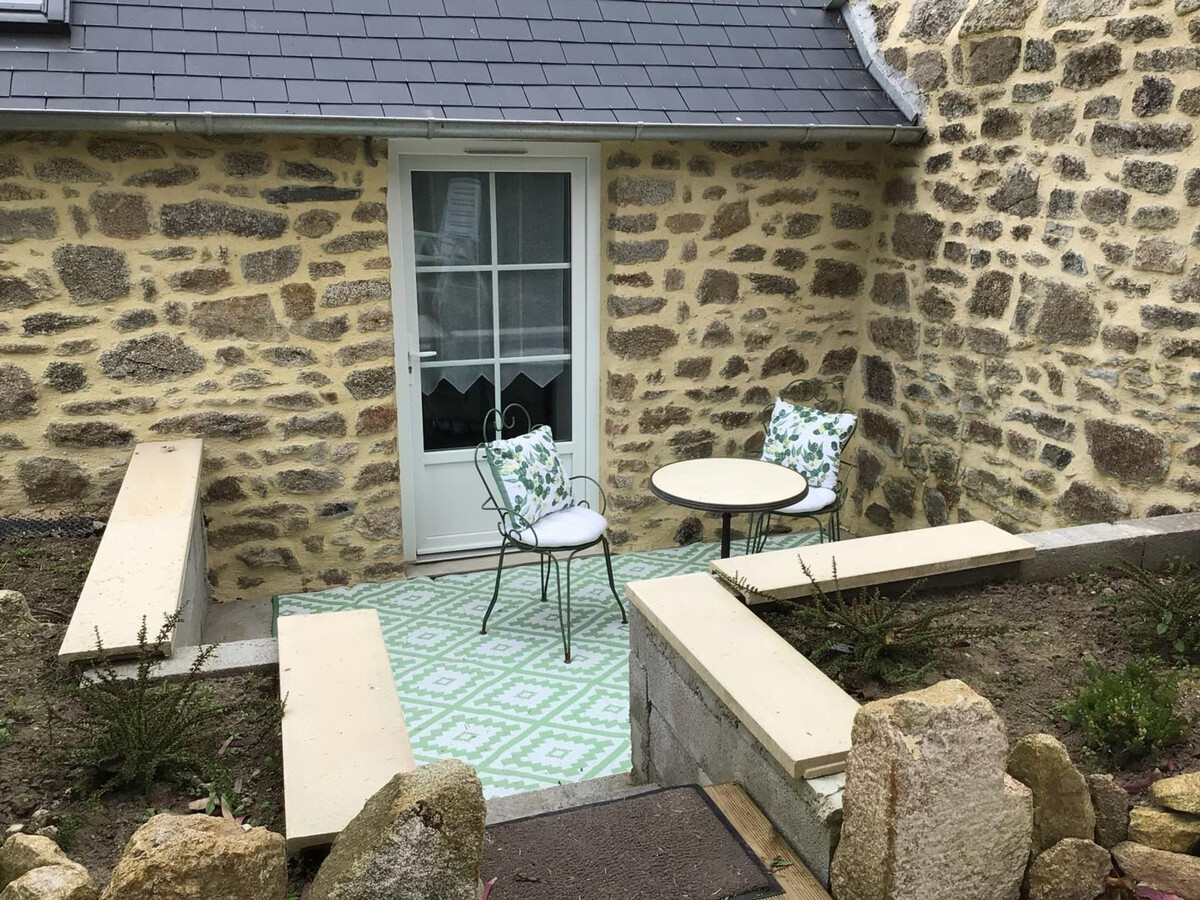 Maisonnette en pierre plain-pied, terrasse Sud privée - Photo 17