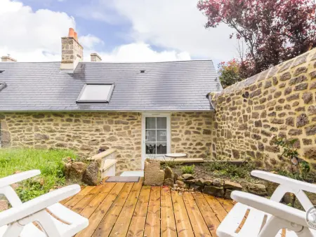 Location gite à Gatteville le Phare, Charmante Maison en Pierre avec Jardin Privé