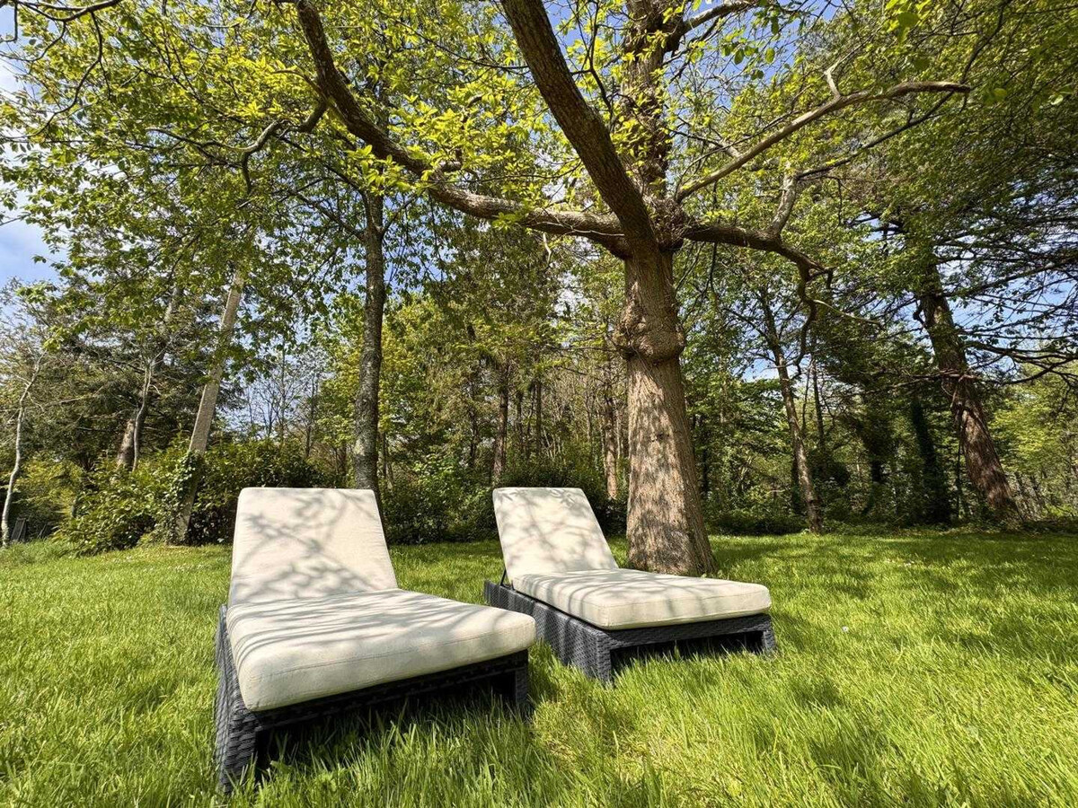 Pavillon XVIIIe siècle, parc privé 18 hectares - Photo 3