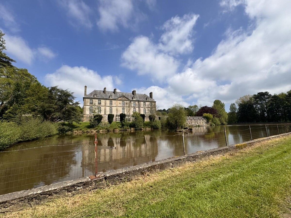 Pavillon XVIIIe siècle, parc privé 18 hectares - Photo 13