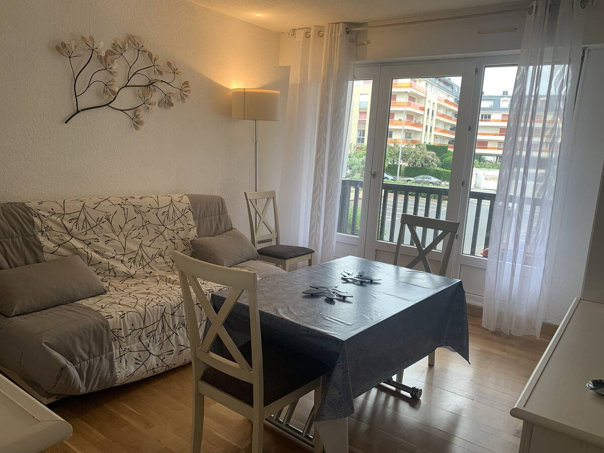 Appartement 33 m² à 50 m de la plage, balcon privé - Photo 2