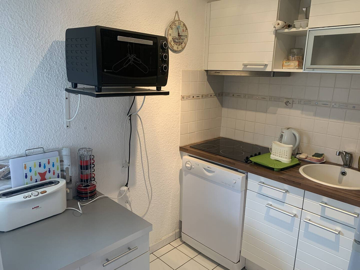 Appartement 33 m² à 50 m de la plage, balcon privé - Photo 3
