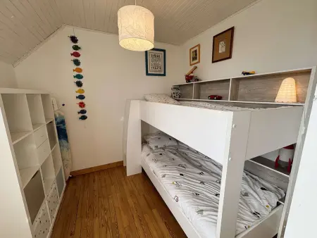Maison 4 pers. à 1,7 km plage Kerleven, jardin calme : photo 16
