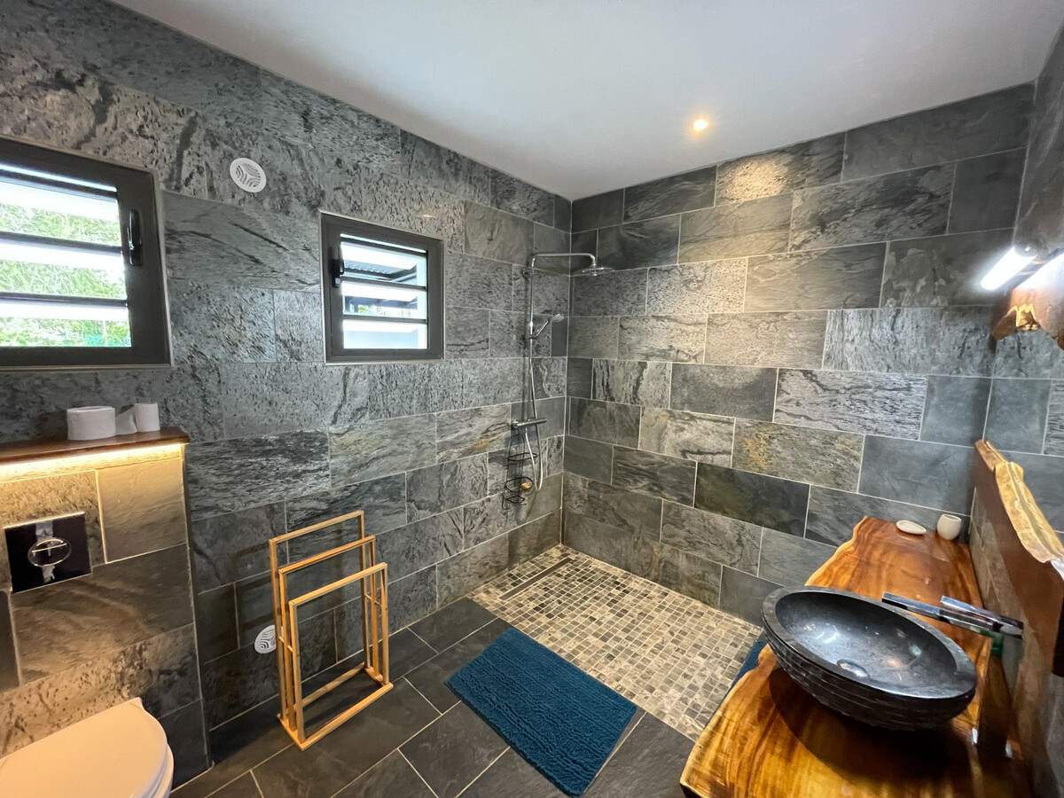 Villa Hibiscus à Saint-Philippe : 2 chambres, spa privatif - Photo 4