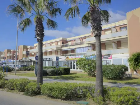Apt La Croix du Sud, 50 m de la plage : photo 3