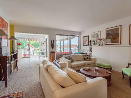 Appartement moderne en centre-ville avec balcon et parking à 400m de la plage : photo 9