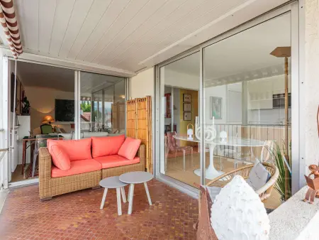 Appartement moderne en centre-ville avec balcon et parking à 400m de la plage : photo 10