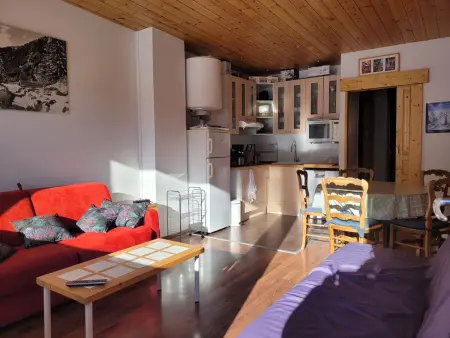 Location appartement à Pra Loup, Appartement rénové 6 pers, sur pistes, balcon sud