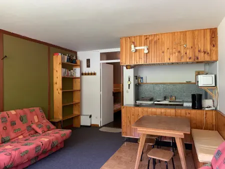 Location appartement à Pra Loup, Studio 4 personnes, front de piste avec balcon Sud