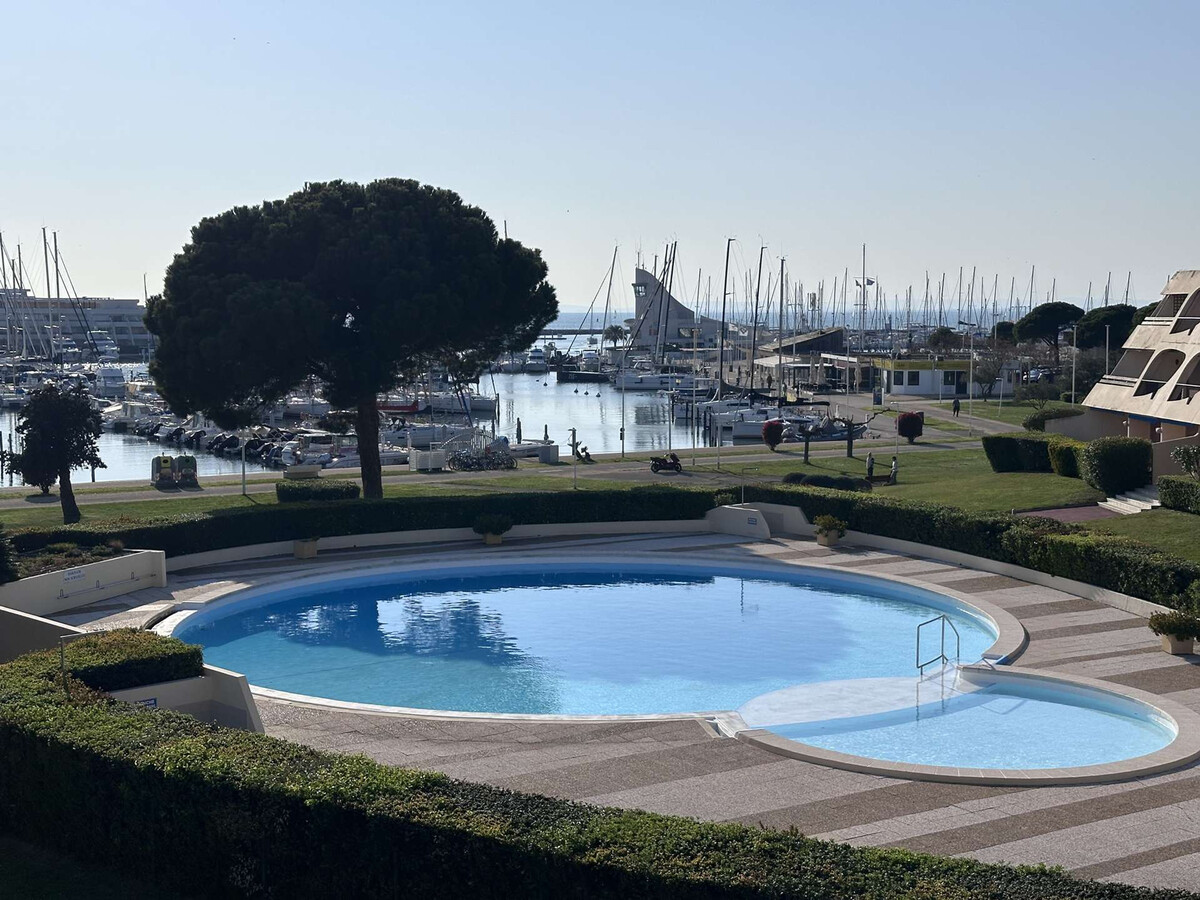 Studio vue mer avec terrasse 8m², piscine, parking - Photo 1