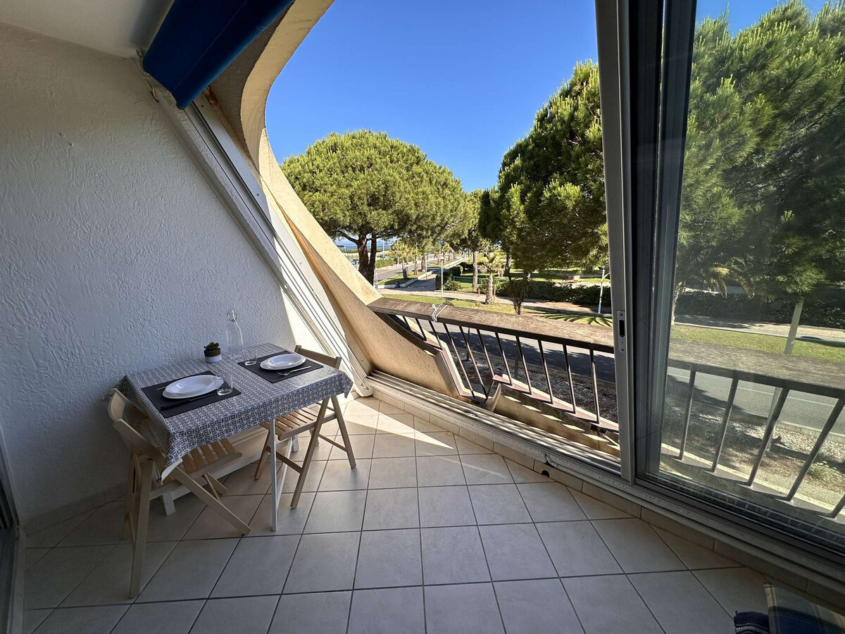 Studio vue mer avec terrasse 8m², piscine, parking - Photo 2